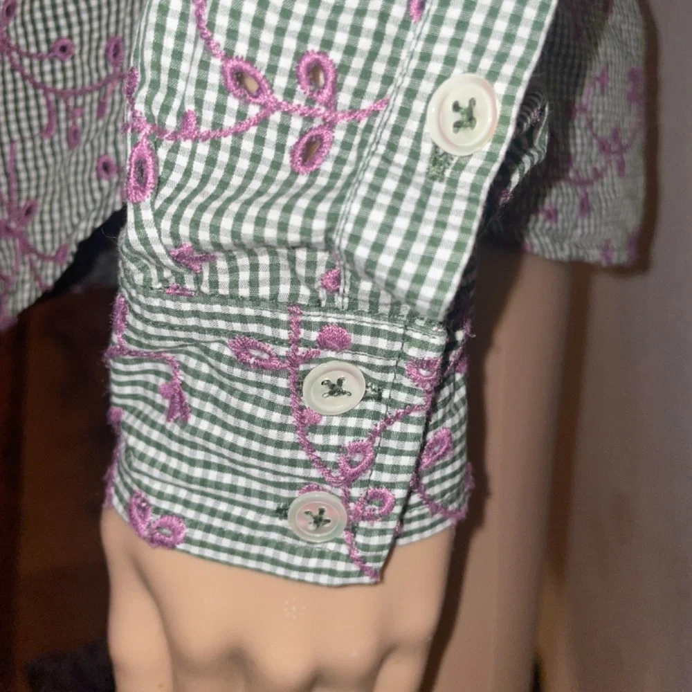 Anthropologie Odile Gingham  Embroidered Eyelet Button Down Top SZ 6 - Picture 5 of 9